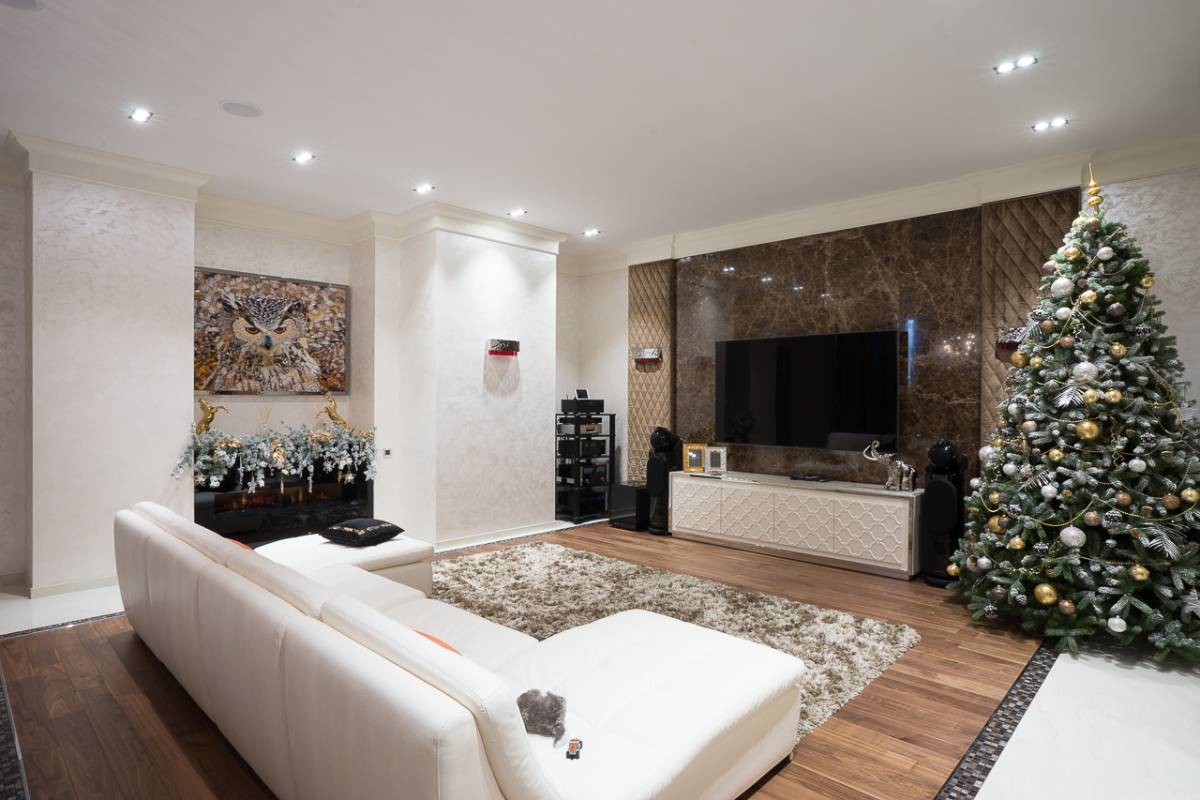 Divano B&B, madia Cornelio Cappellini